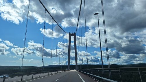 Högakustenbron (Brücke)